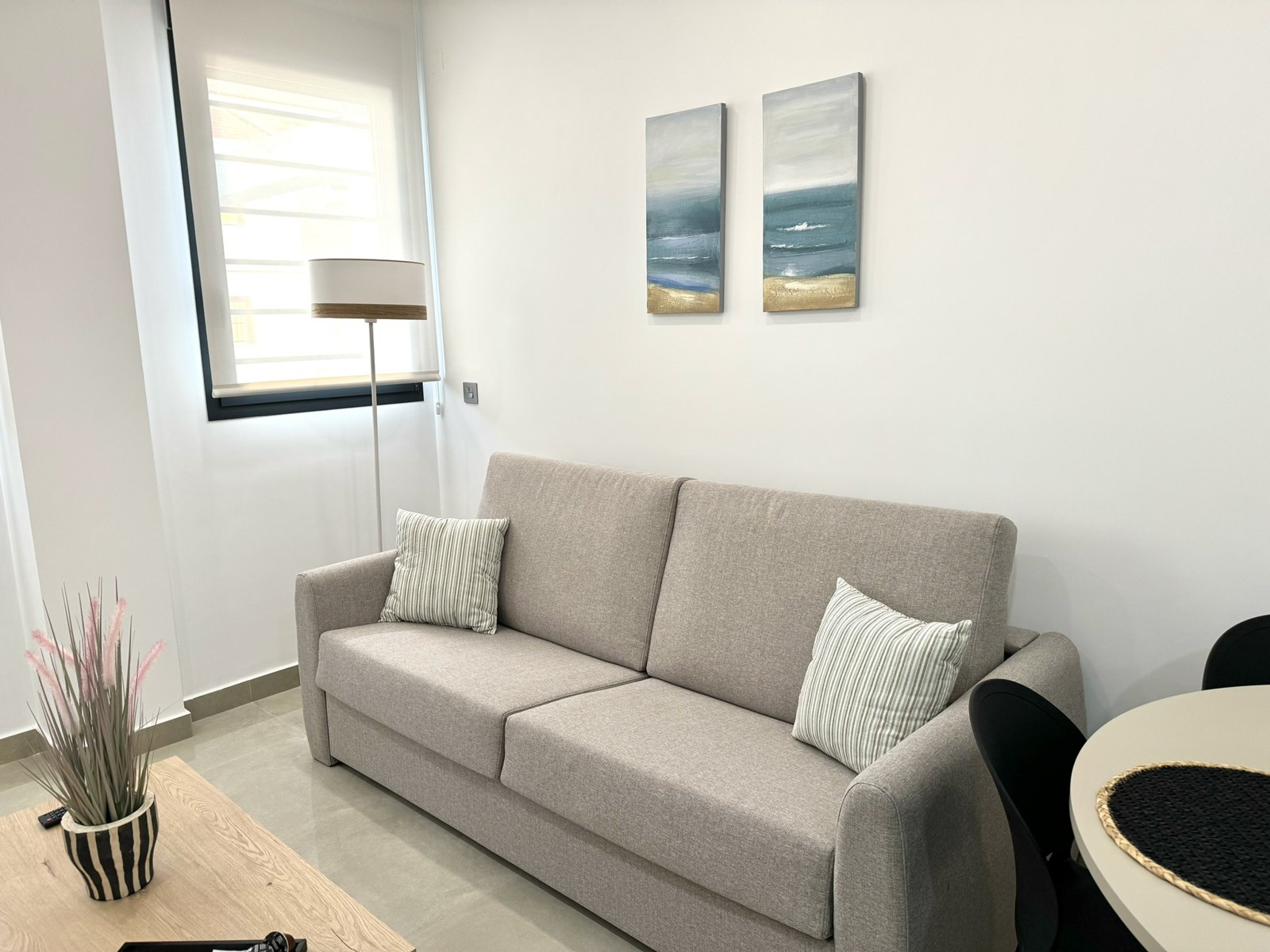 Salón con sofá cama